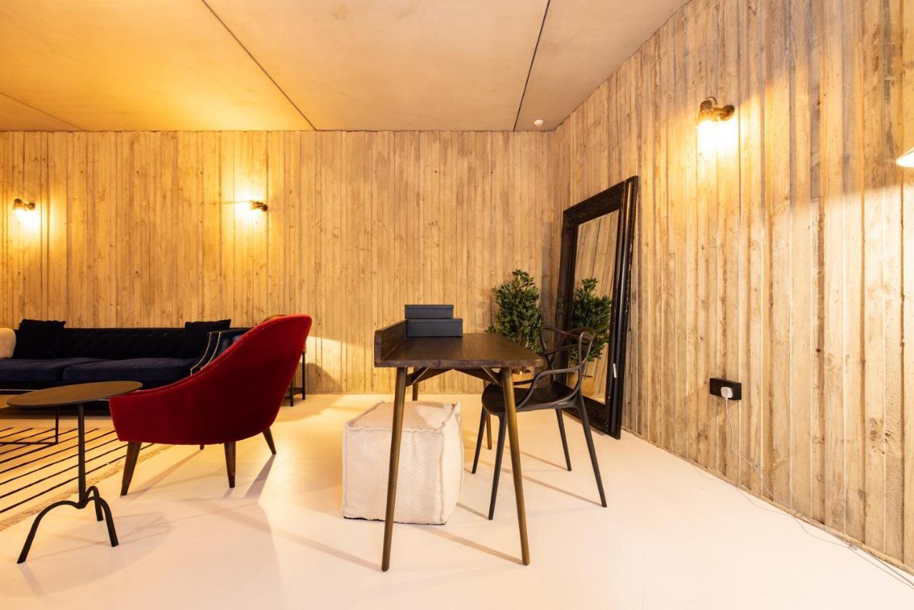 The Victoria Park Sanctuary - Stunning 2Bdr Flat Lejlighed London Eksteriør billede